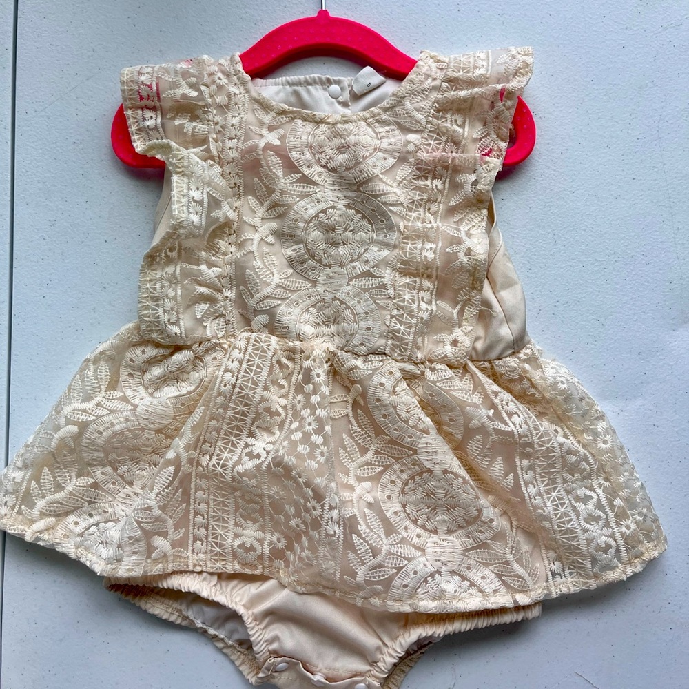 Baby dress